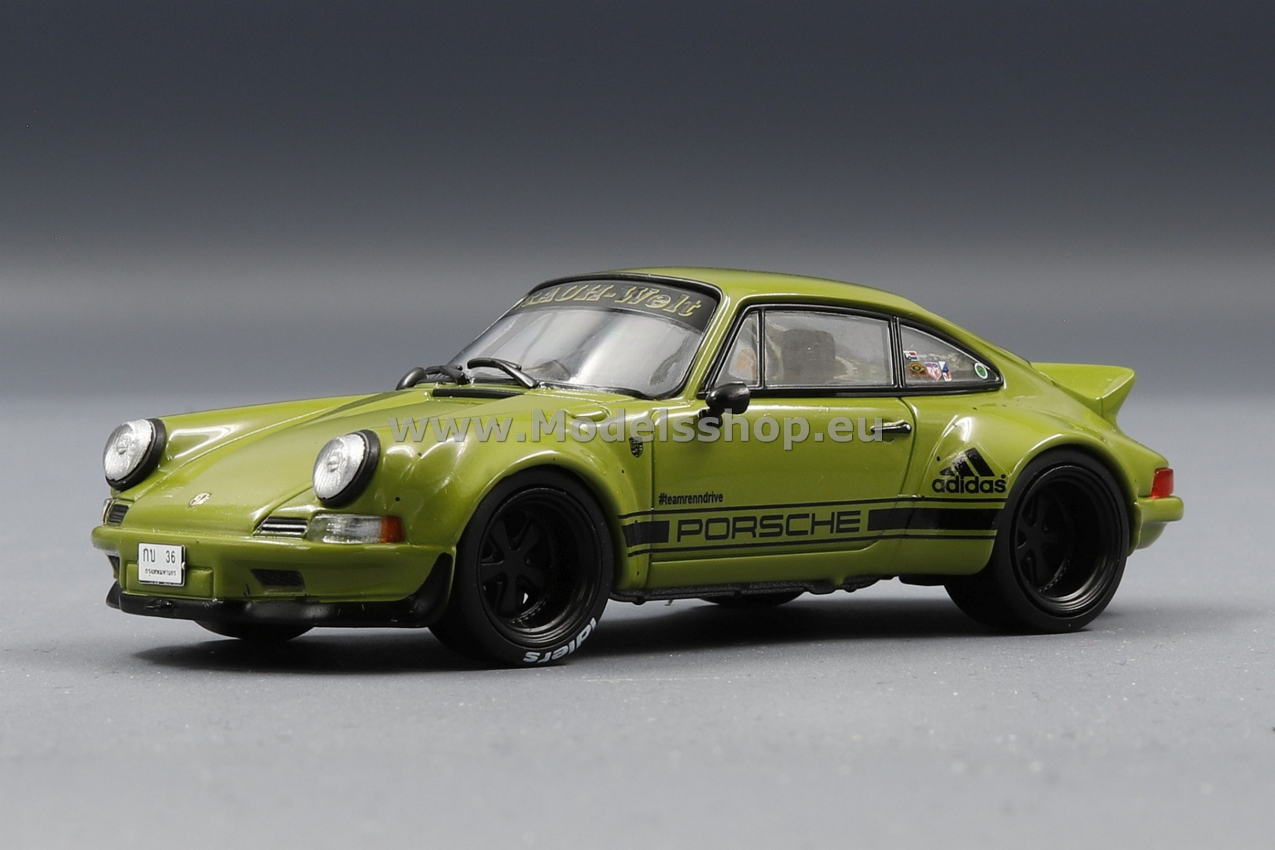 IXO MOC309 Porsche 911 RWB, RHD /olive - green/