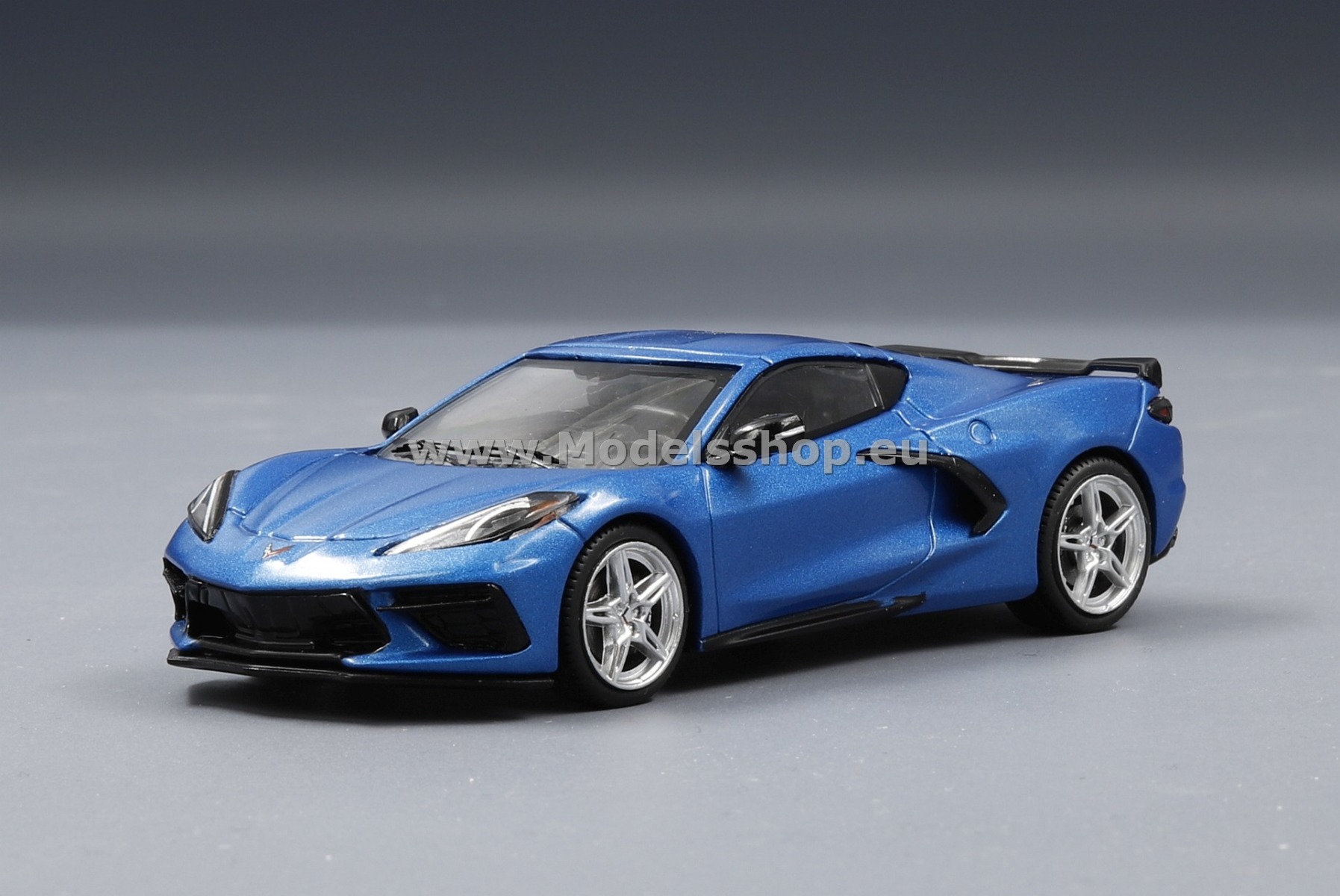 IXO MOC316 Chevrolet Corvette (C8) Stingray, 2020 /blue-metallic/