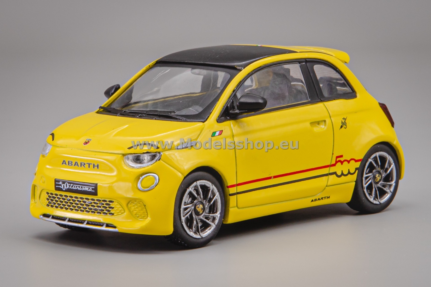 IXOMOC346.22 Fiat 500e Abarth, 2024 /yellow/