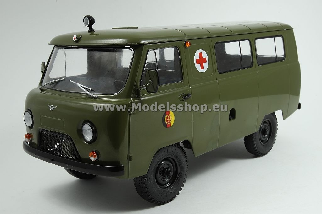 UAZ-452A (3962) NVA Army ambulance /khaki/