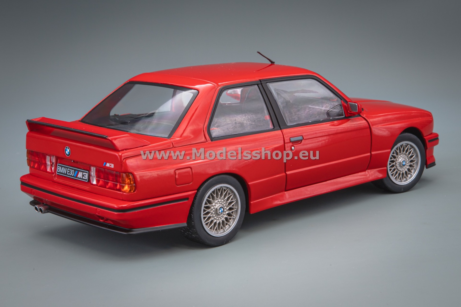 Solido S1801502 BMW M3 (E30), 1986 /red/