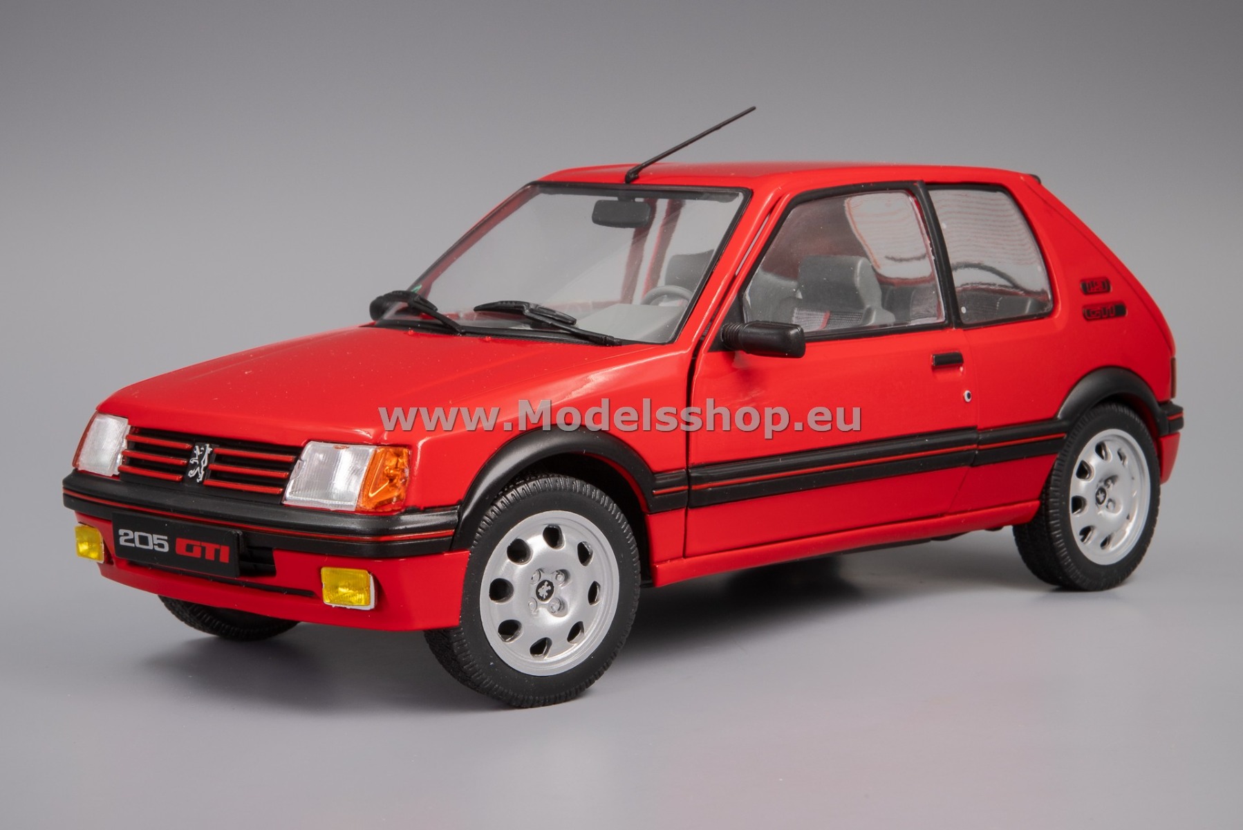 Solido S1801702  Peugeot 205 GTI 1.9L MK 1, 1988 /red vallelunga/