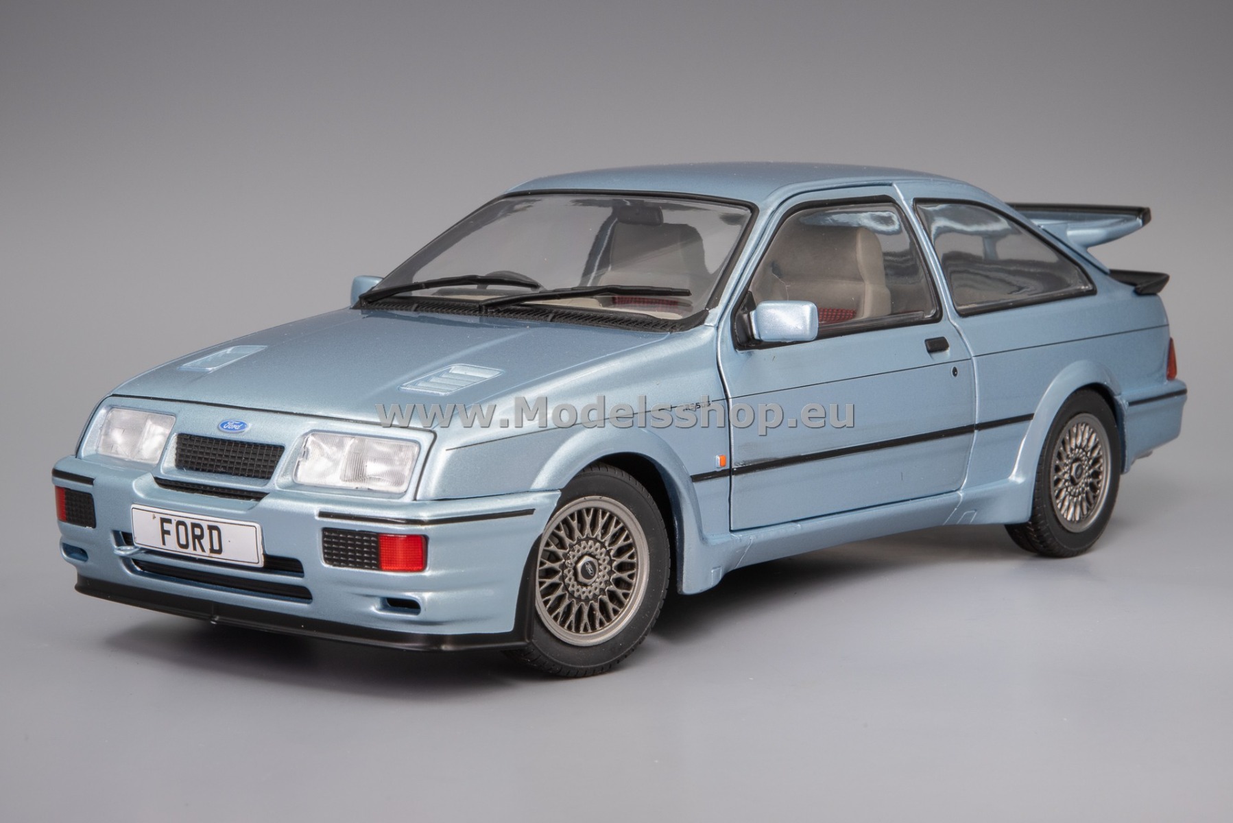 Solido 1806106 Ford Sierra Cosworth RS500 RHD, 1987 /Glacier Blue metallic/