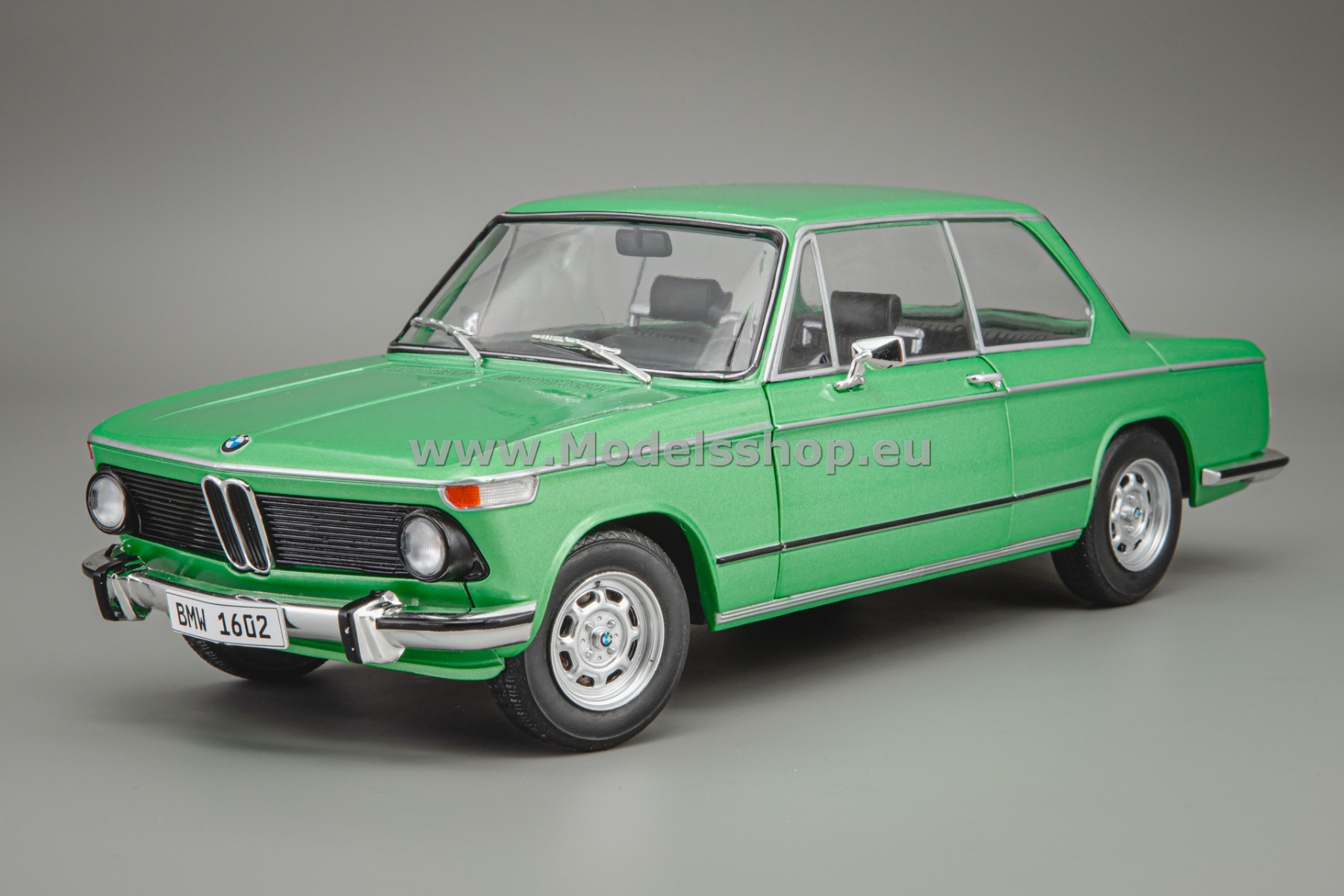 Solido S1808604 BMW 1602, 1971 /taiga green/