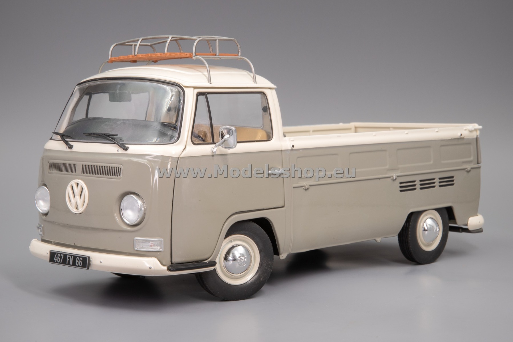 Solido S1809402 Volkswagen T2 Pick Up (w. roof rack), 1968 /grey - white/