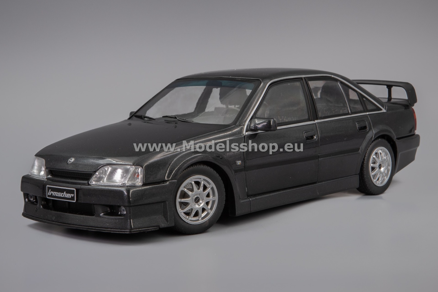 Solido S1809701 Opel Omega Evolution 500, 1990 /black/