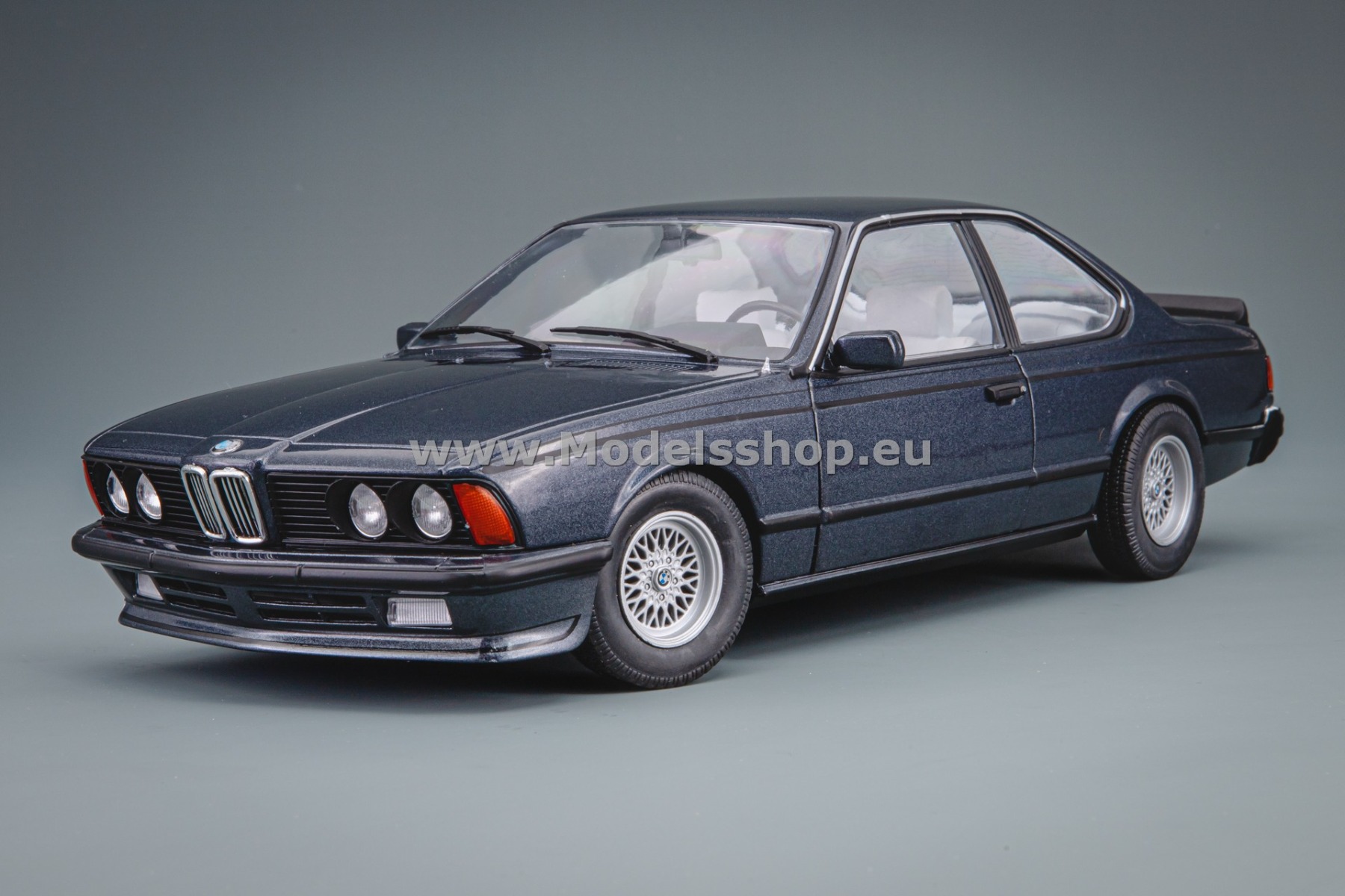 Solido S1810306 BMW 635 CSI (E24), 1984 /macau blue/