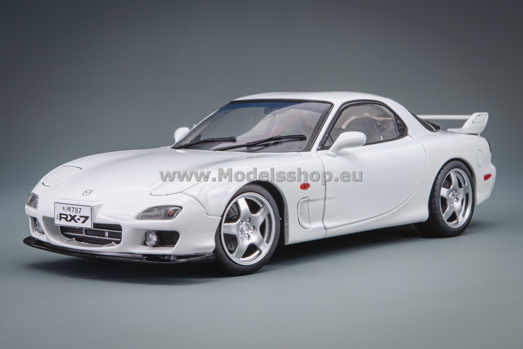 Solido S1810607 Mazda RX7 FD3RS, 1999 /pure white/