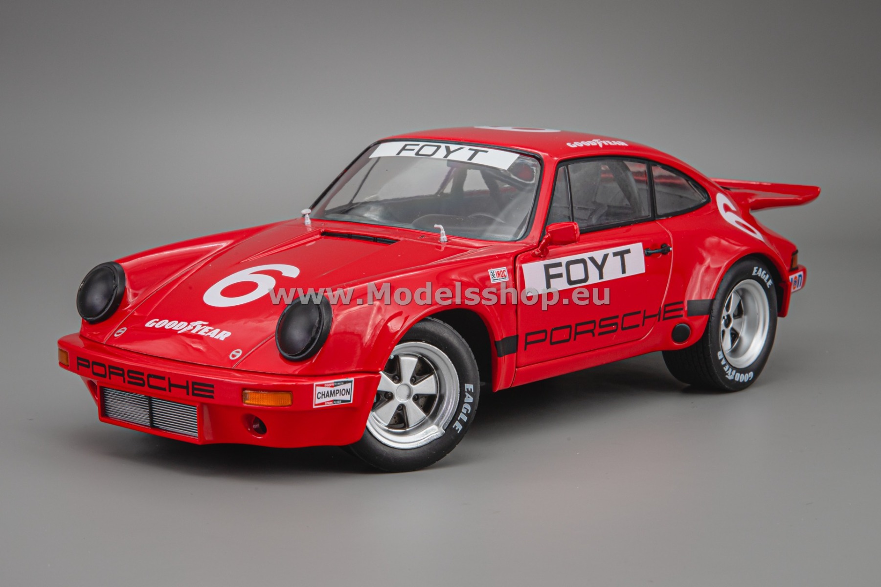 Solido S1810704 Porsche 911 Iroc, No.6 