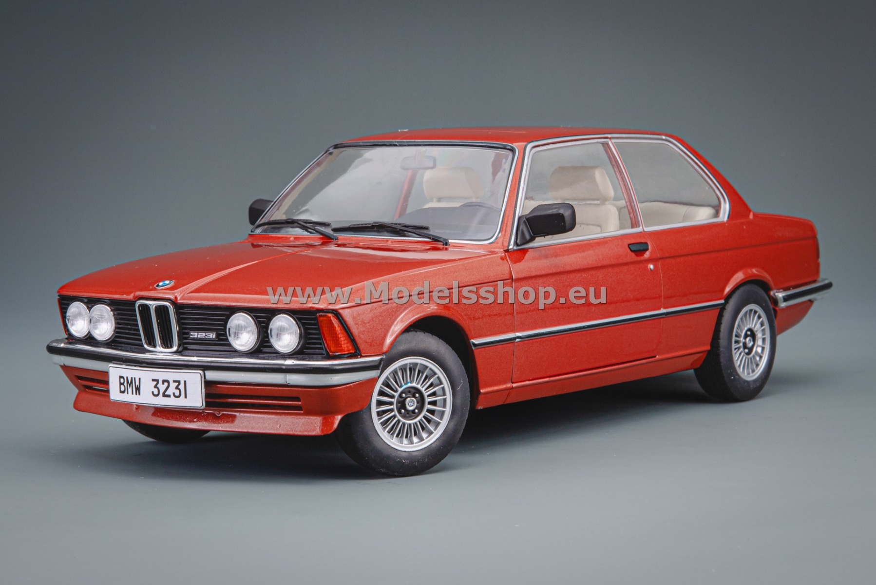 Solido S1812802 BMW E21 323i, 1980 /