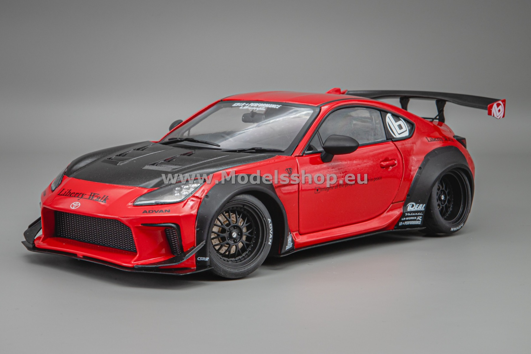 Solido S1813605 Toyota Gr86 Liberty Walk Body Kit, 2024 /red/ 