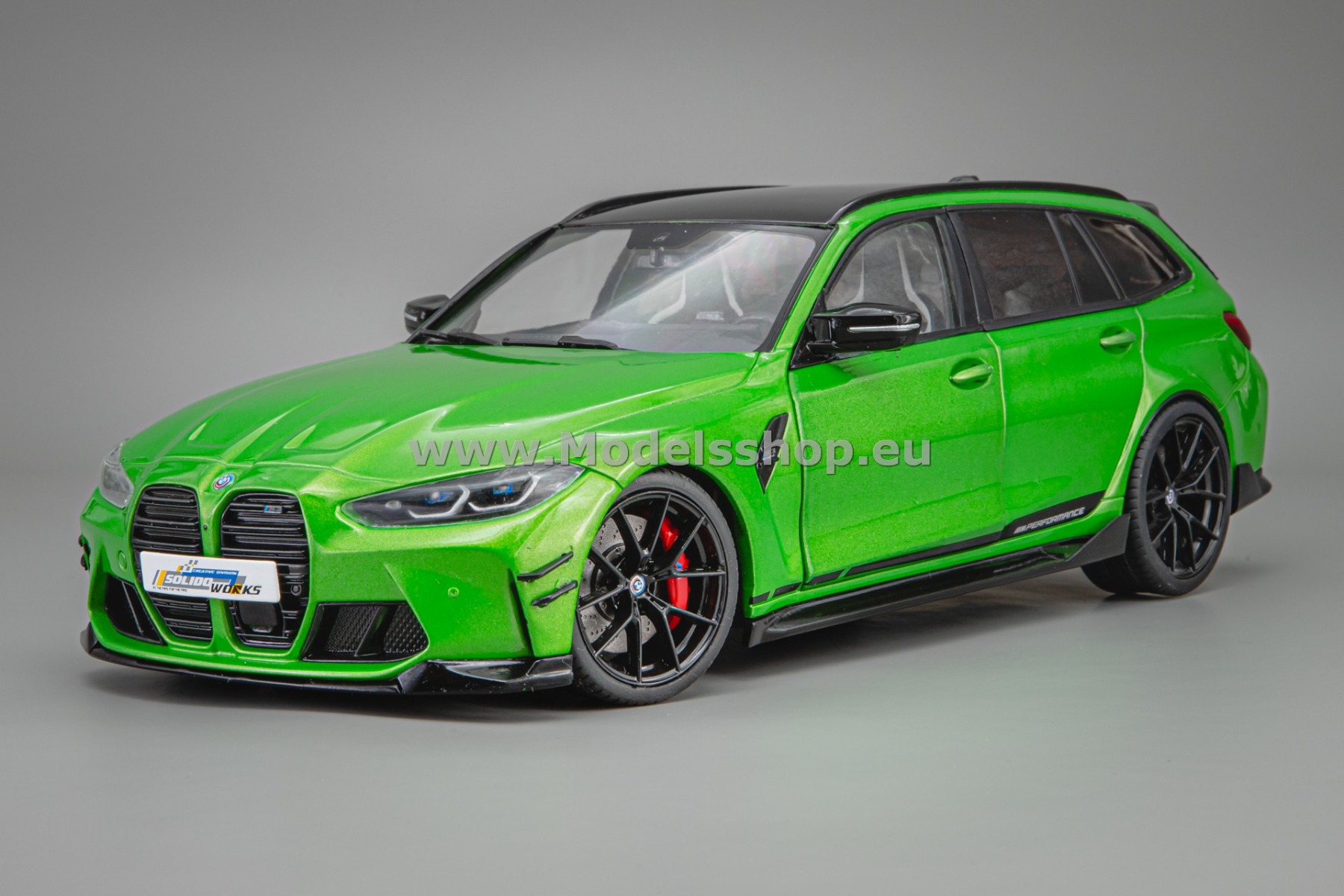 Solido S1813703 BMW M3 (G81) Touring with Performance Parts, 2024 /green metallic/