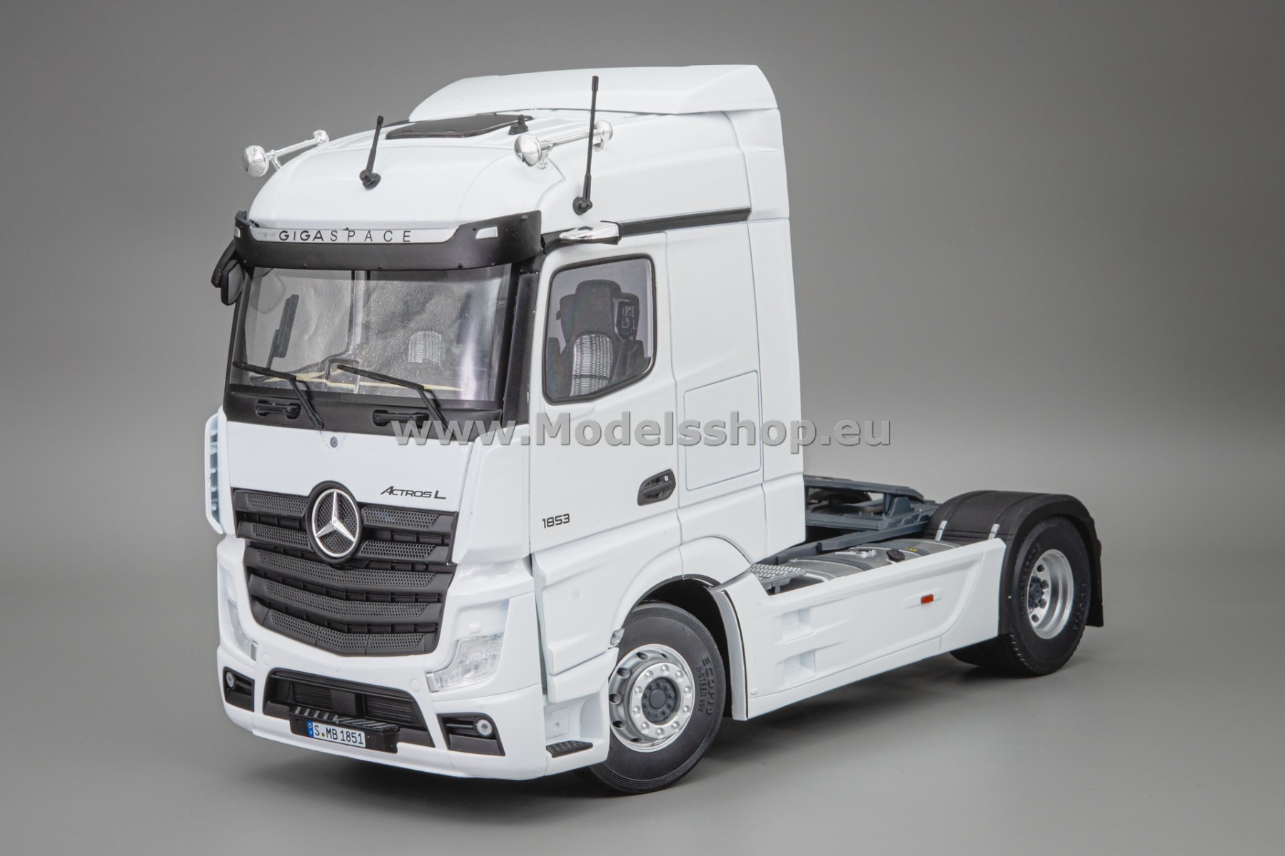 Solido S2400203 Mercedes-Benz Actros L tractor truck, 2023 /white/