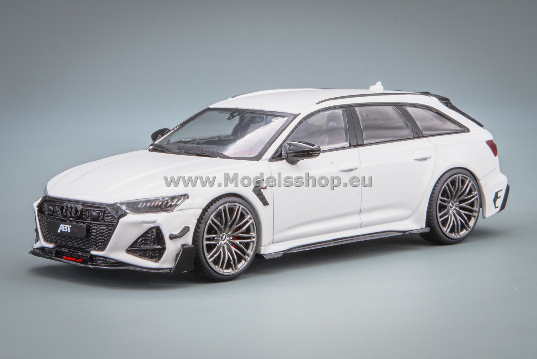 Solido S4310710  Audi ABT RS6-R Avant (C8), 2022 /Ibis white/