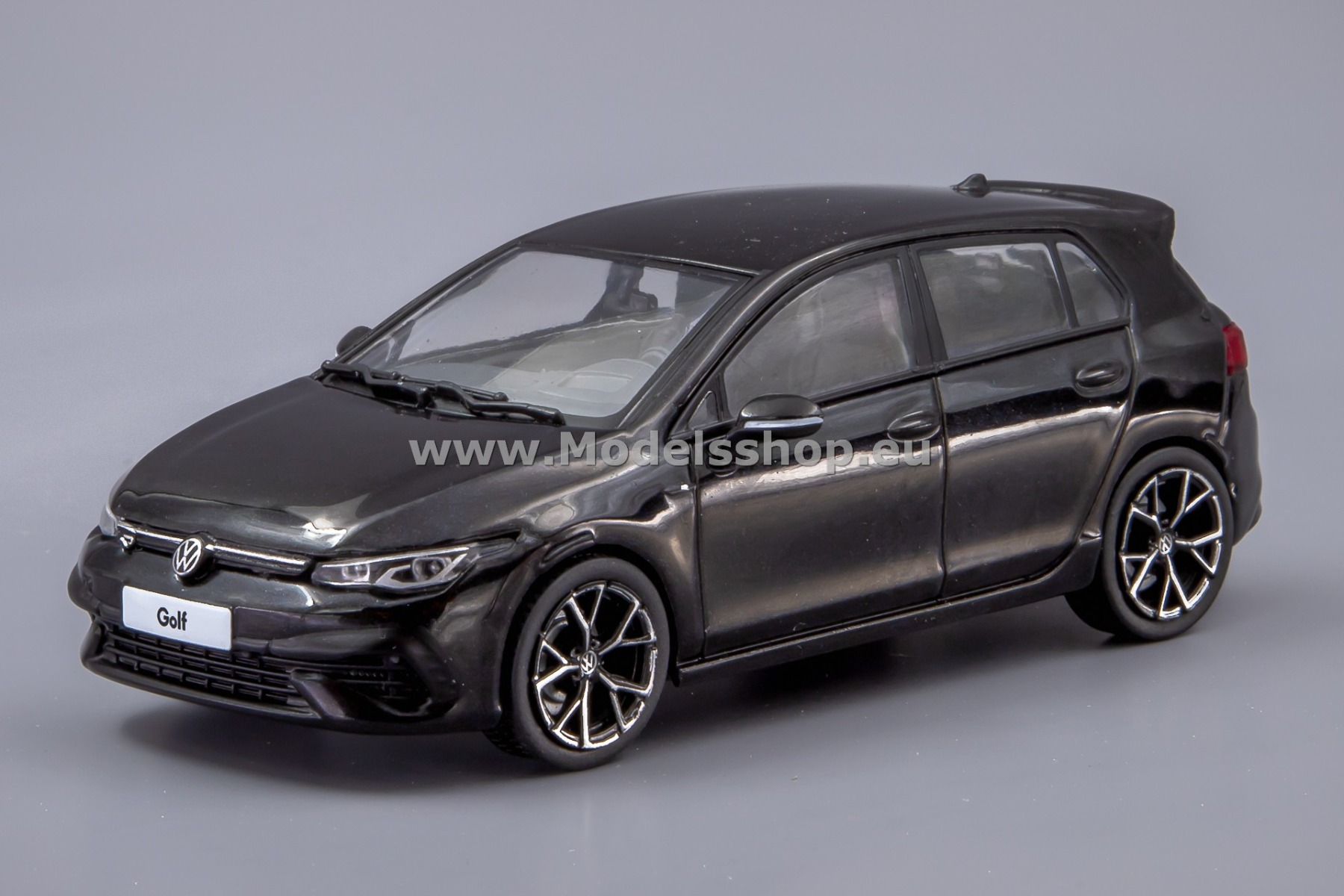 Solido S4311803 Volkswagen / VW Golf VIII R, 2022 /Deep Black Pearl/