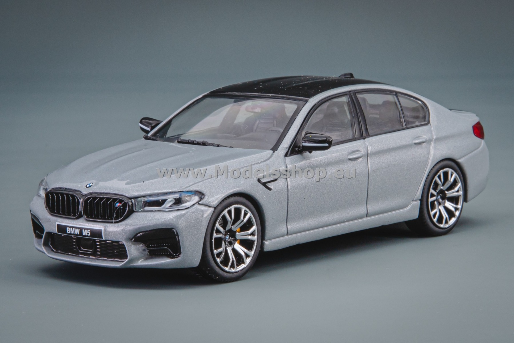 Solido S4312704 BMW M5 F90 Competition, 2022 /brooklyn grey/