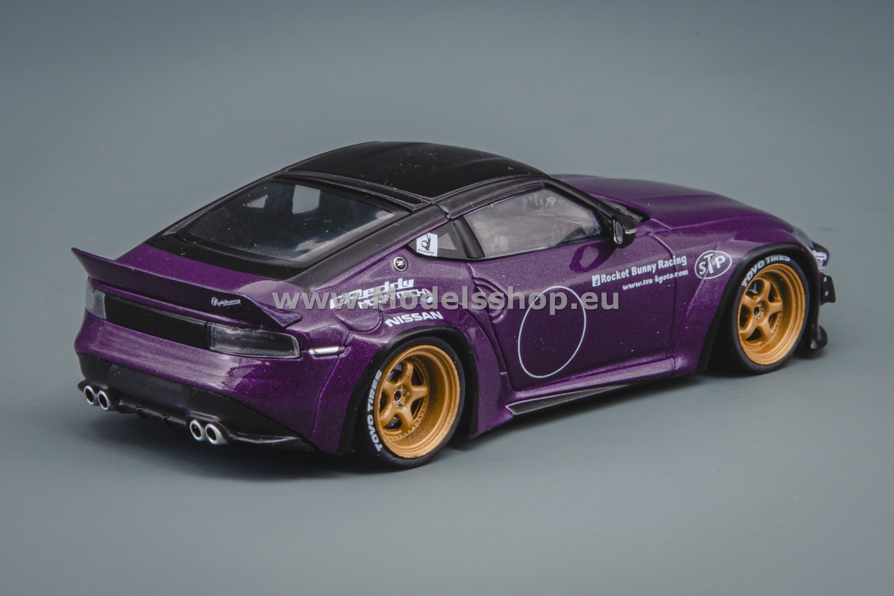 4✳B  Dot Bunny CandyStripeBunny Solido S4315502 Nissan Fairlady 400Z Pandem Rocket Bunny, 2022