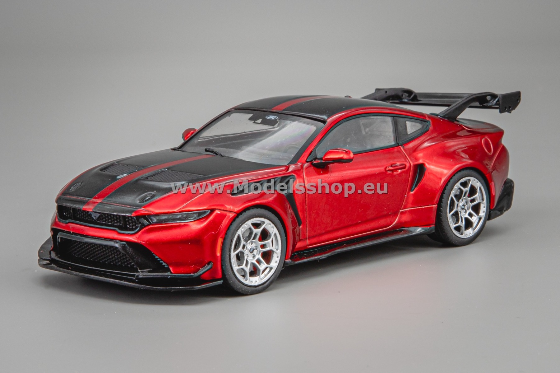 Solido S4318302 Ford Mustang GTD, 2025 /Chroma Flame - red/