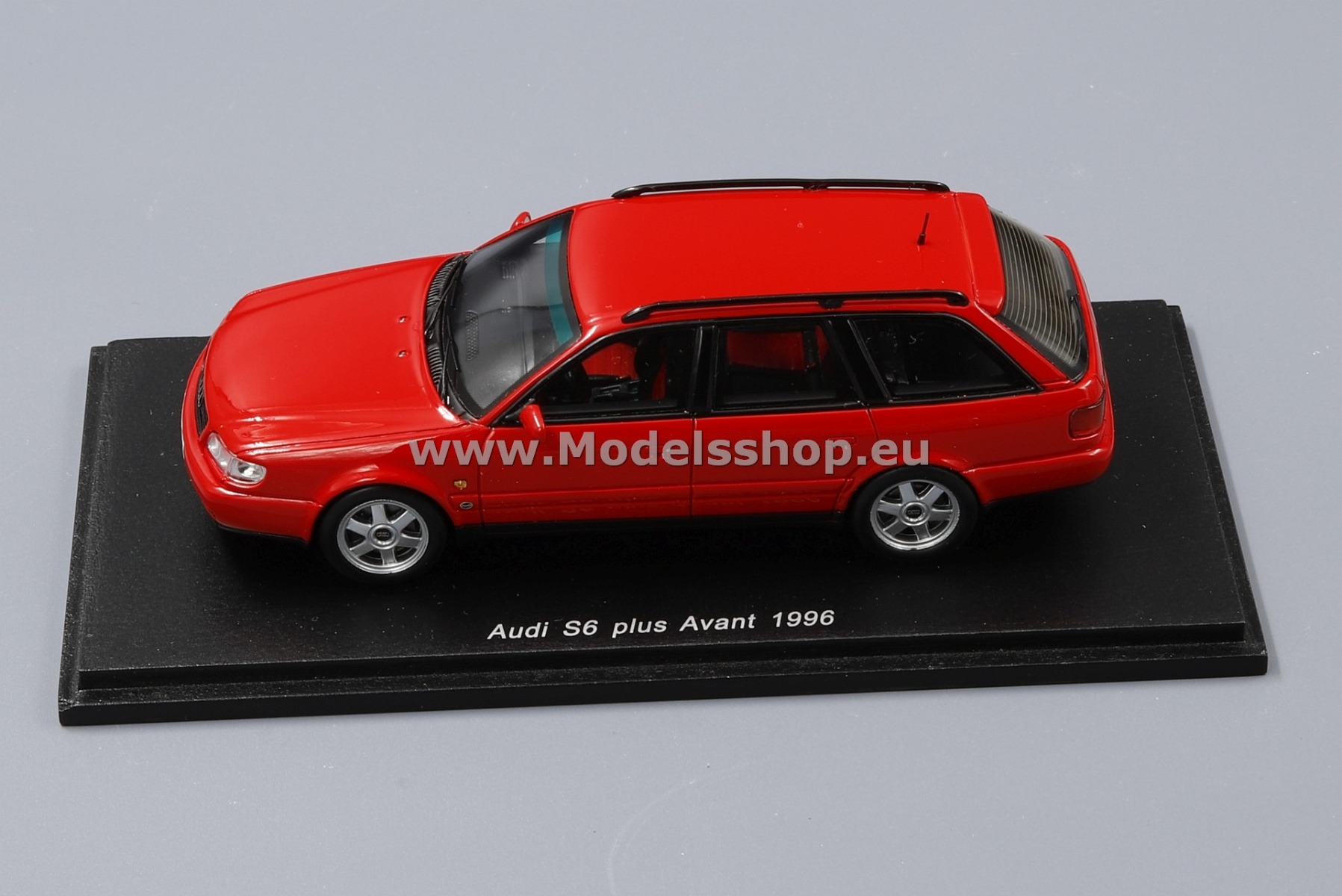 Audi S6 Plus Avant 1996 /misano red/