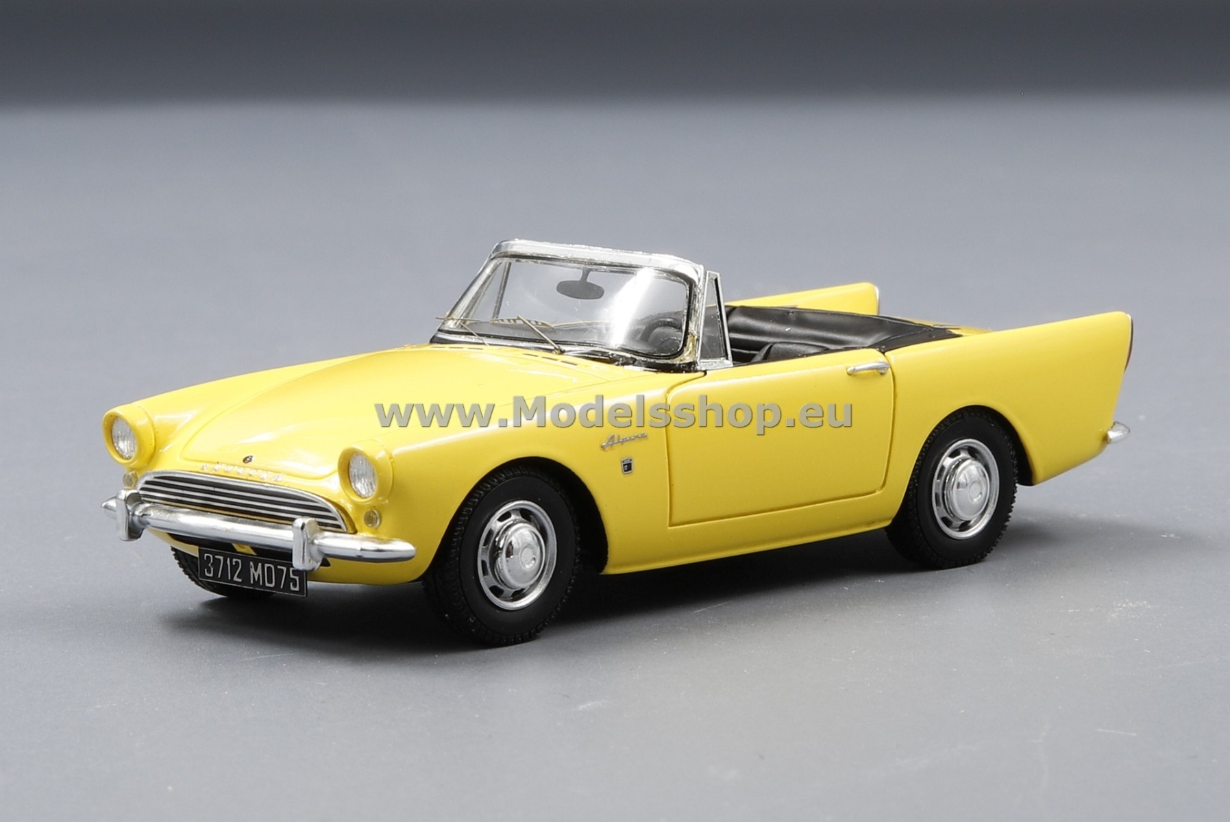 Spark S4945 Sunbeam Alpine Convertible, 1964 /yellow/