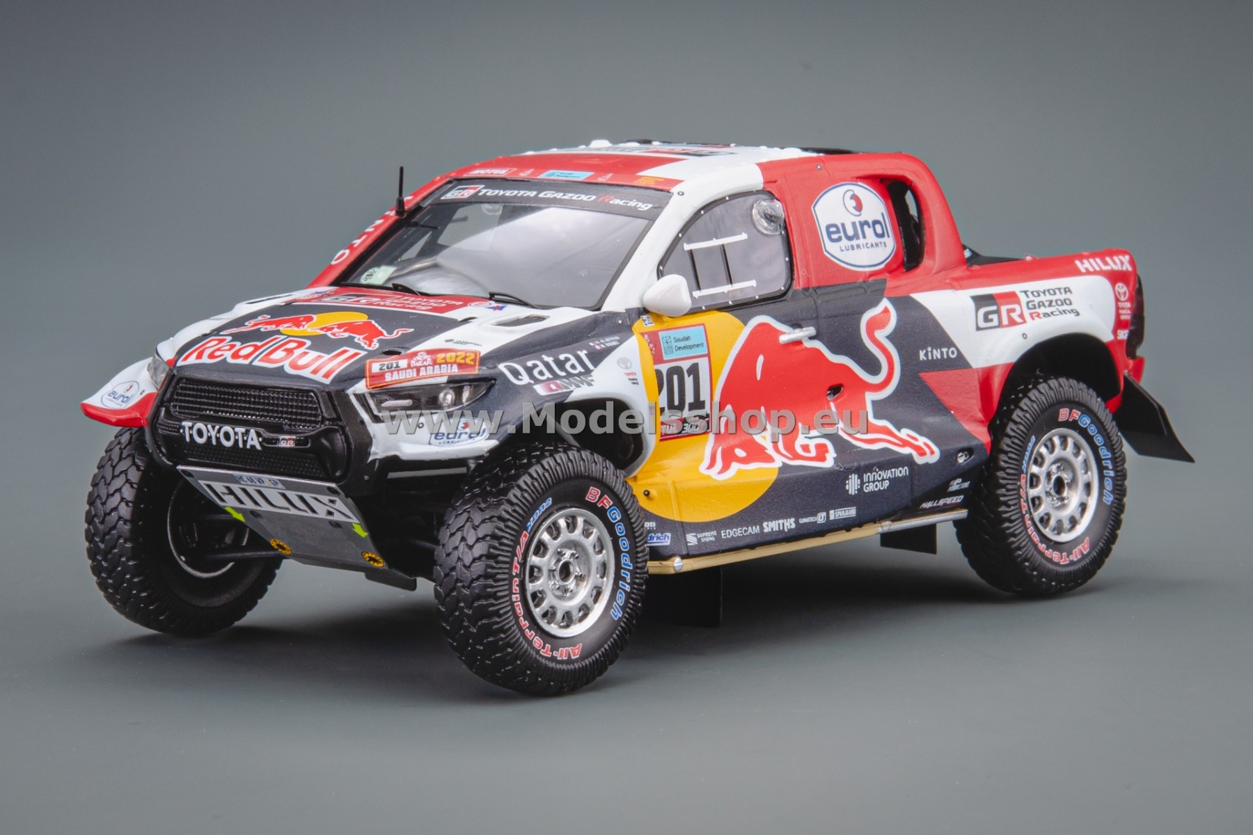 Spark S5870 Toyota GR DKR Hilux T1+ No.201, Winner Dakar 2022, Nasser Al-Attiyah - Mathieu Baumel