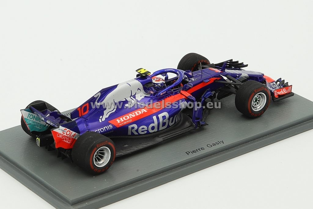 Scuderia Toro Rosso Honda STR13 #10 Pierre Gasly Scuderia Toro Rosso Honda STR13 #10 Pierre Gasly