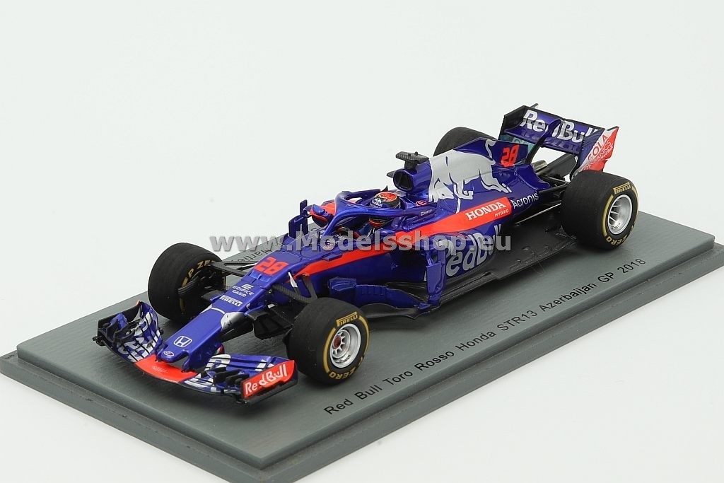 Scuderia Toro Rosso Honda STR13 #10 Pierre Gasly Scuderia Toro Rosso Honda STR13 #10 Pierre Gasly