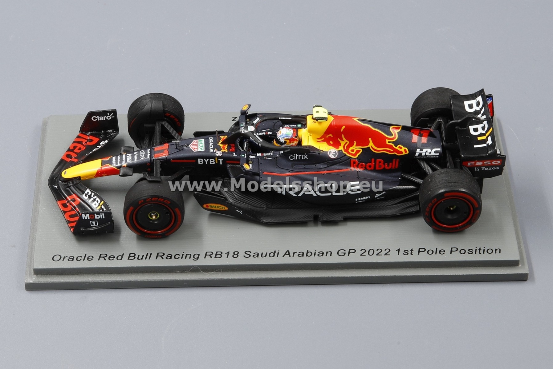 Spark S8525 Oracle Red Bull Racing RB18 No.11 Oracle Red Bull