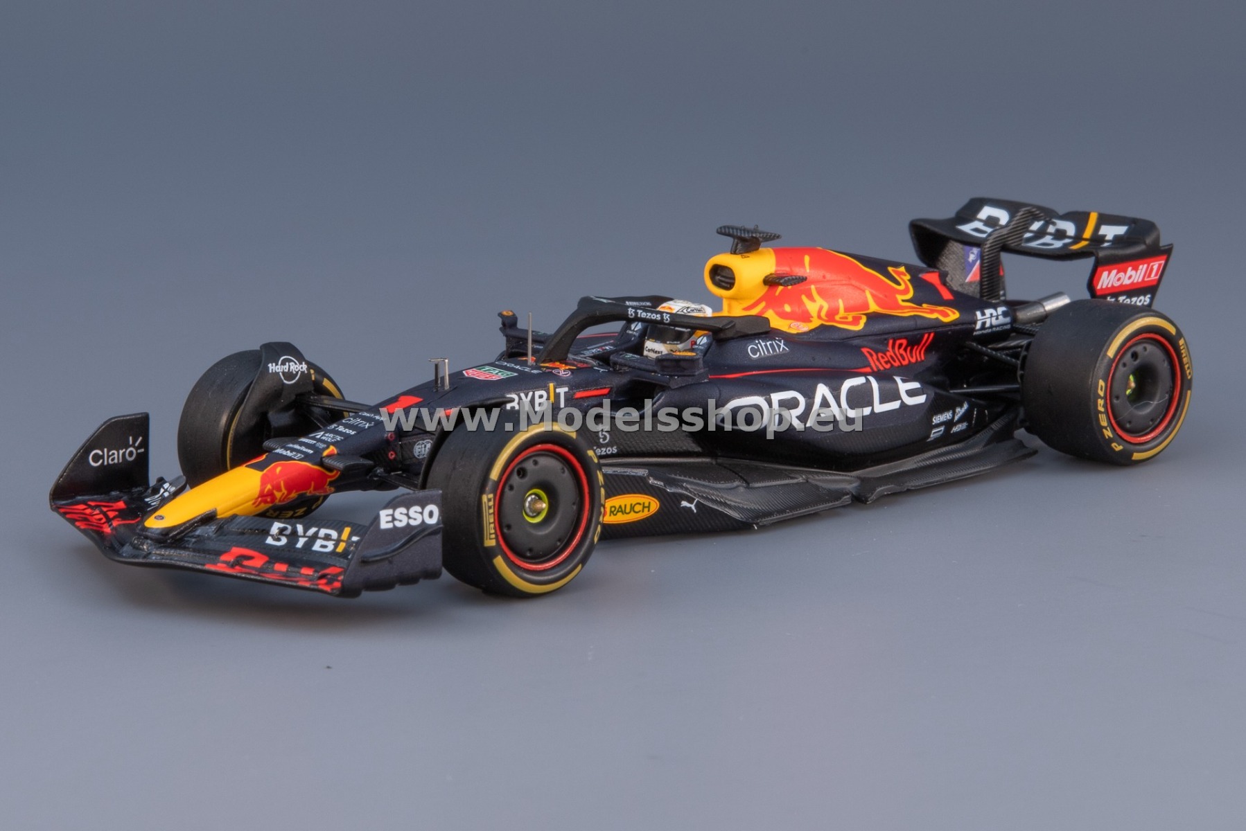Spark S8547 Oracle Red Bull Racing RB18 No.1 Oracle Red Bull Racing, Formula 1, Winner Belgian GP 2022, Max Verstappen