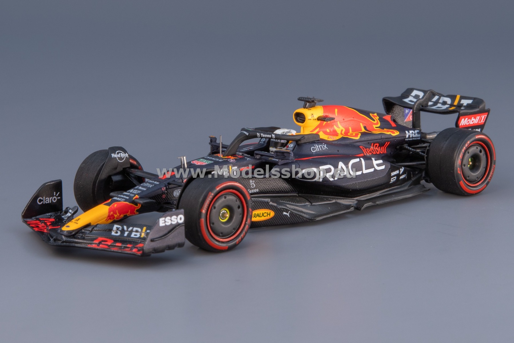 Spark S8550 Oracle Red Bull Racing RB18 No.1 Oracle Red Bull Racing, Fomula 1, Winner Italian GP 2022, Max Verstappen