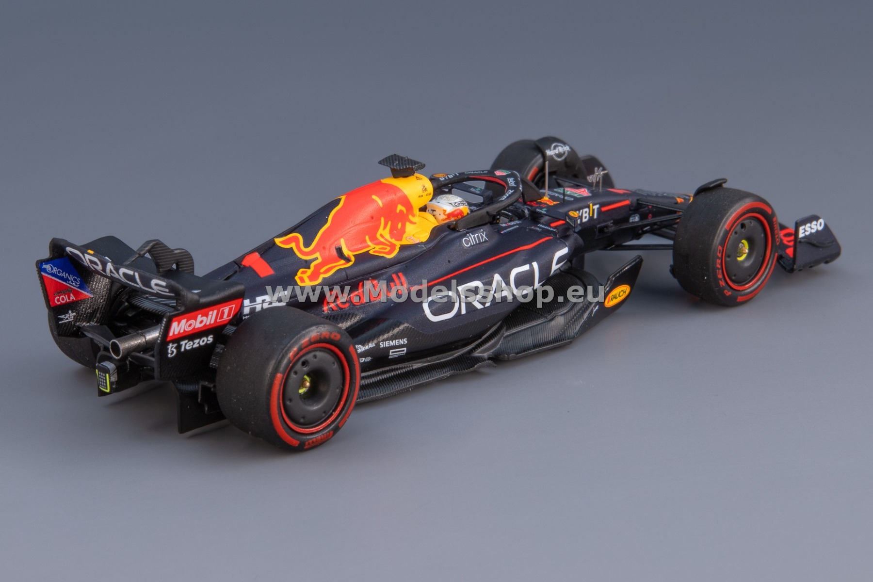 Spark S8550 Oracle Red Bull Racing RB18 No.1 Oracle Red Bull