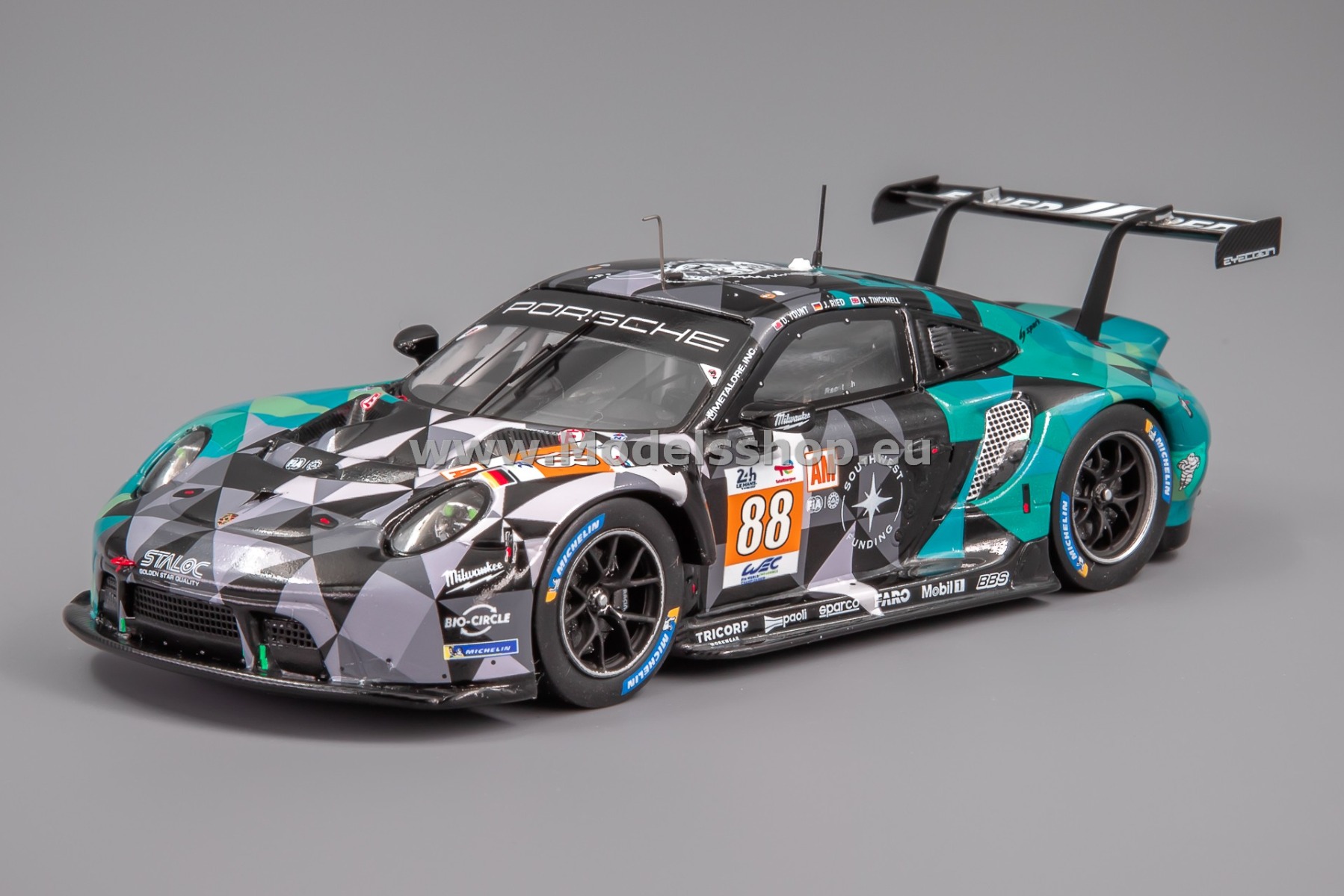 Spark S8768 Porsche 911 RSR - 19, No.88, PROTON COMPETITION, 24H Le Mans 2023, H. Tincknell - D. Yount - J. Ried