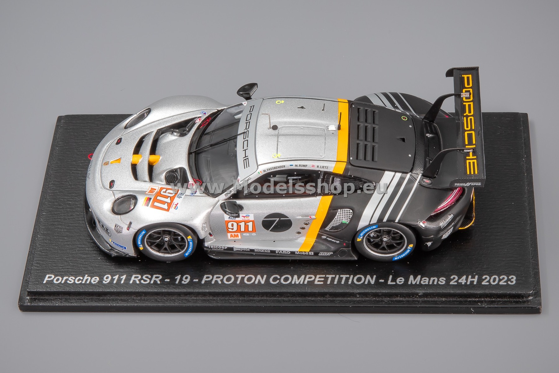【SPARK】Porsche911 RSR Proton Competition Spark 1/43 Porsche 911 RSR - 19 No.16 PROTON COMPETITION Le