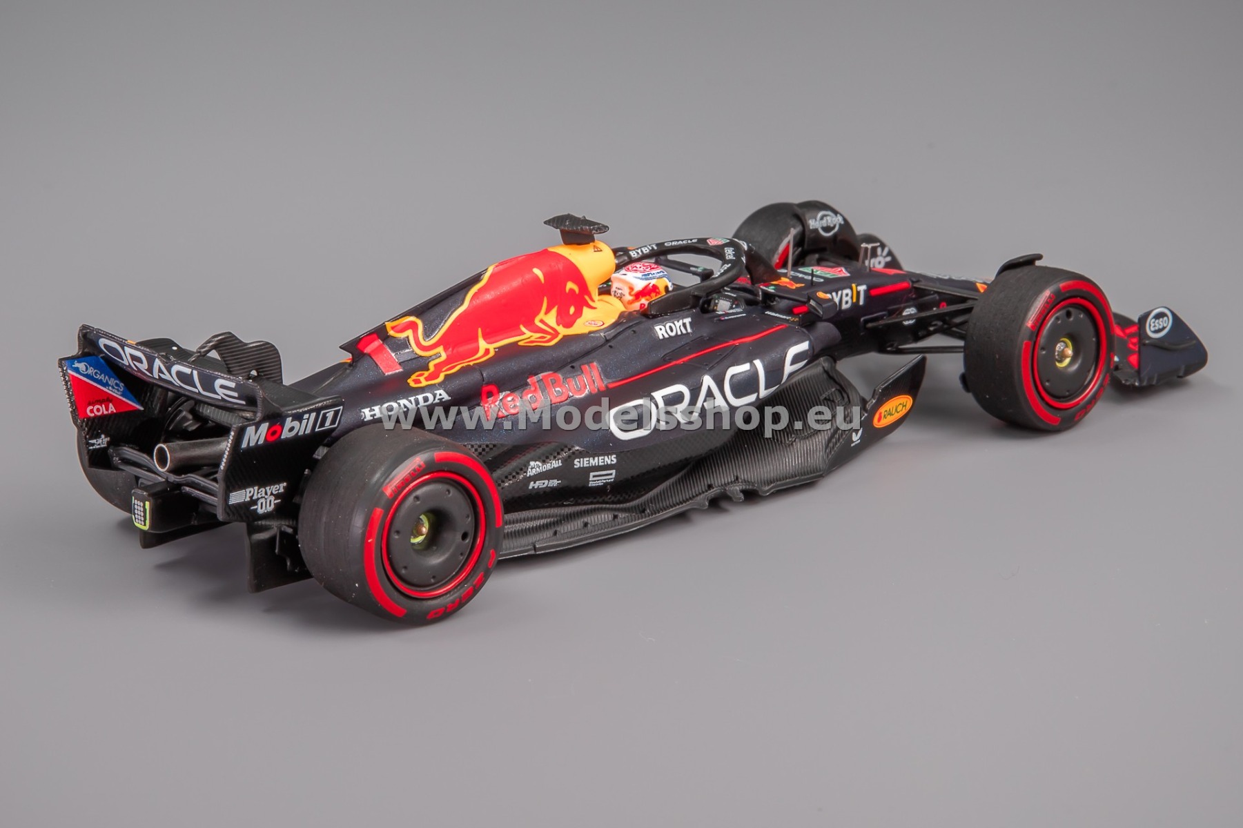 Spark S8910 Oracle Red Bull Racing RB19, No.1 Oracle Red