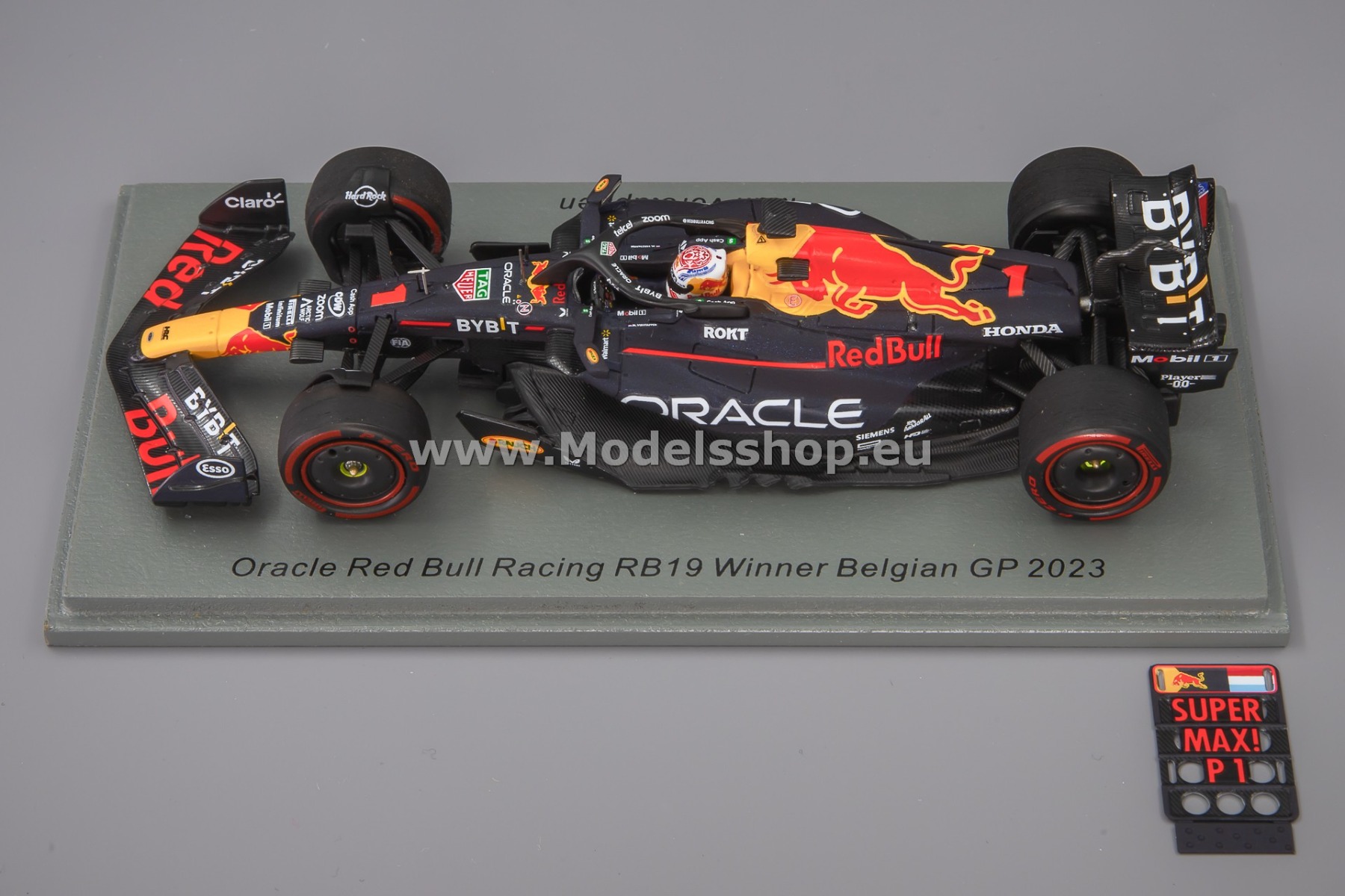 Spark S8916 Oracle Red Bull Racing RB19, No.1, Oracle Red