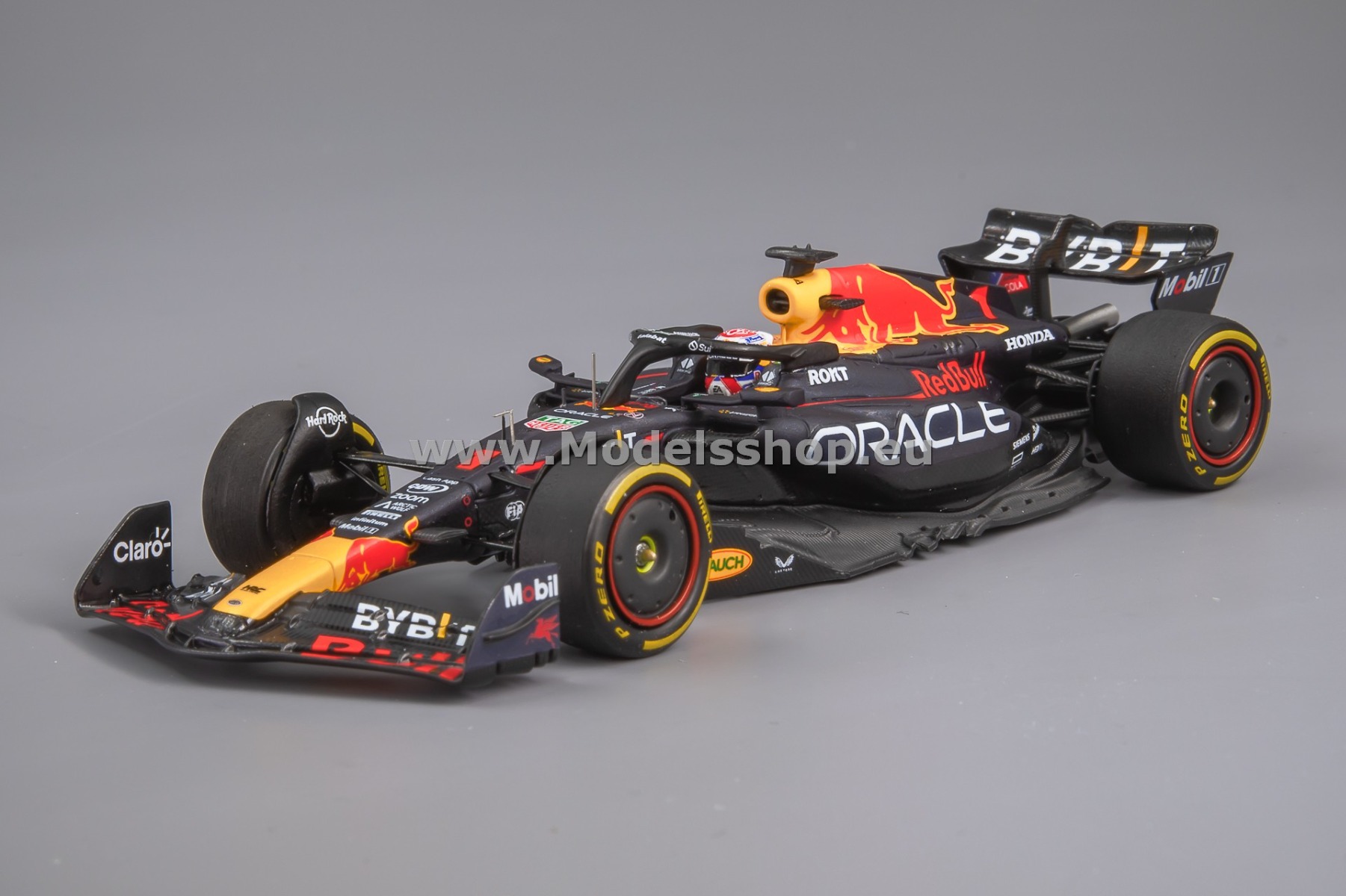 Spark S8919 Oracle Red Bull Racing RB19, No.1, Oracle Red Bull Racing, 2nd Sprint Race, Formula 1 Qatar GP 2023, Formula One Drivers's Champion Max Verstappen (w. big base plate, number & pit board)