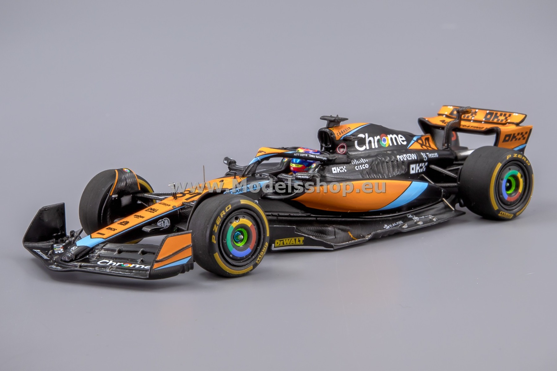 Spark S8927 McLaren MCL60, No.81, McLaren Formula 1, 1st Pole, 1st Sprint Race - Qatar GP 2023, Oscar Piastri (w/ pit board)