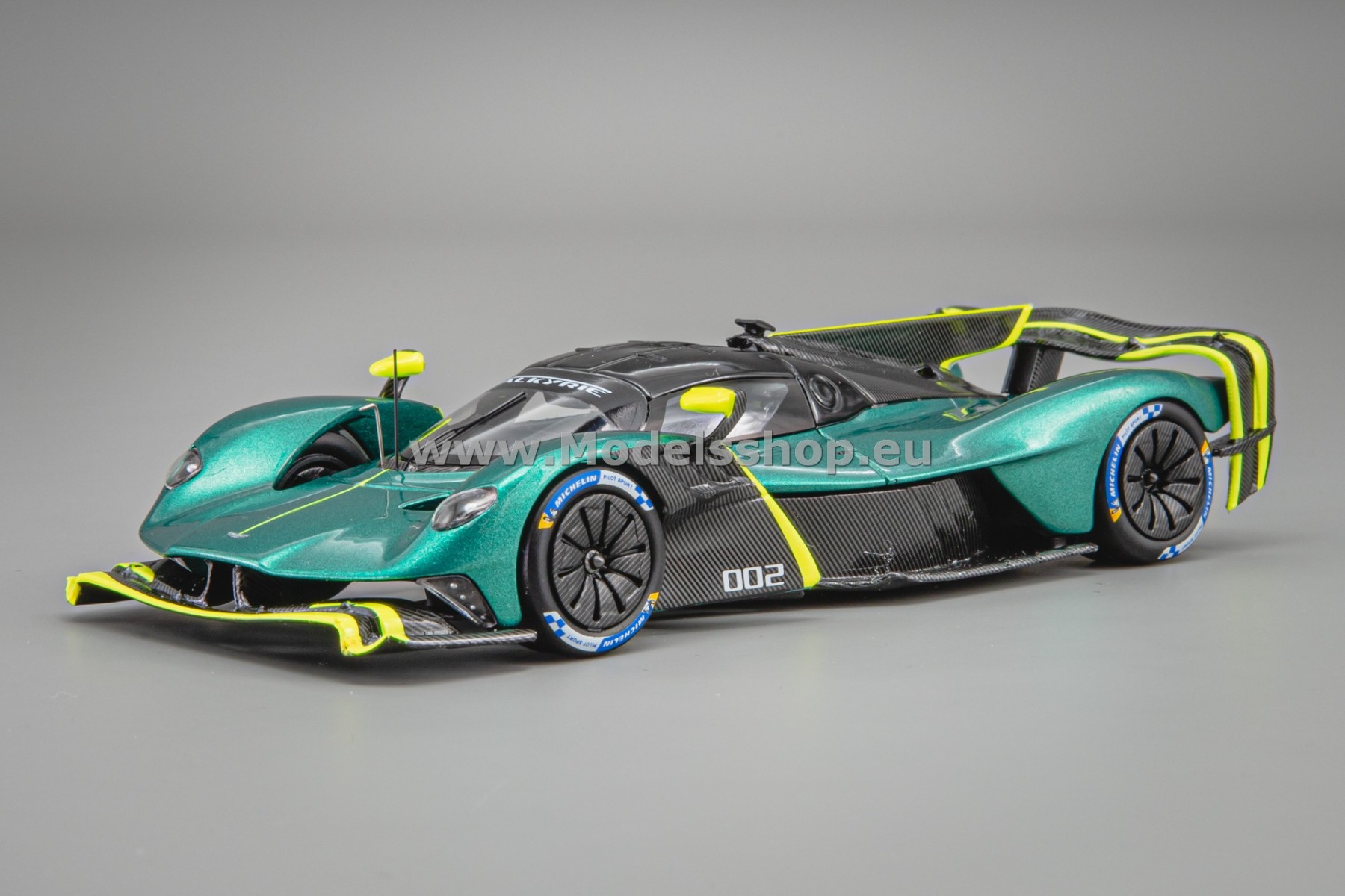 Spark S9253 Aston Martin Valkyrie AMR Pro, 2022 /green metallic - yellow/