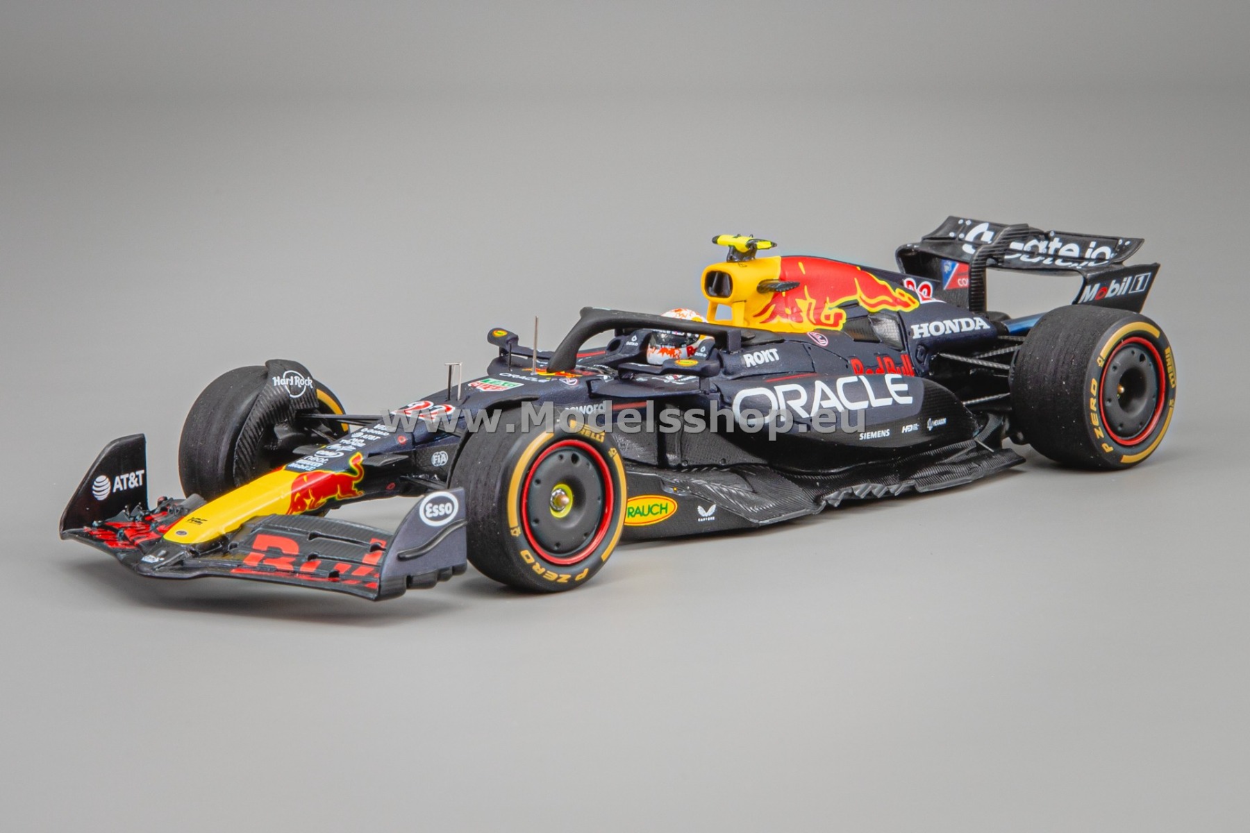 Spark S9624 Red Bull Racing RB21 F1 No.22, Oracle Red Bull Racing, Formula 1 Emilia-Romagna GP 2025 (RB 400 Races), Yuki Tsunoda