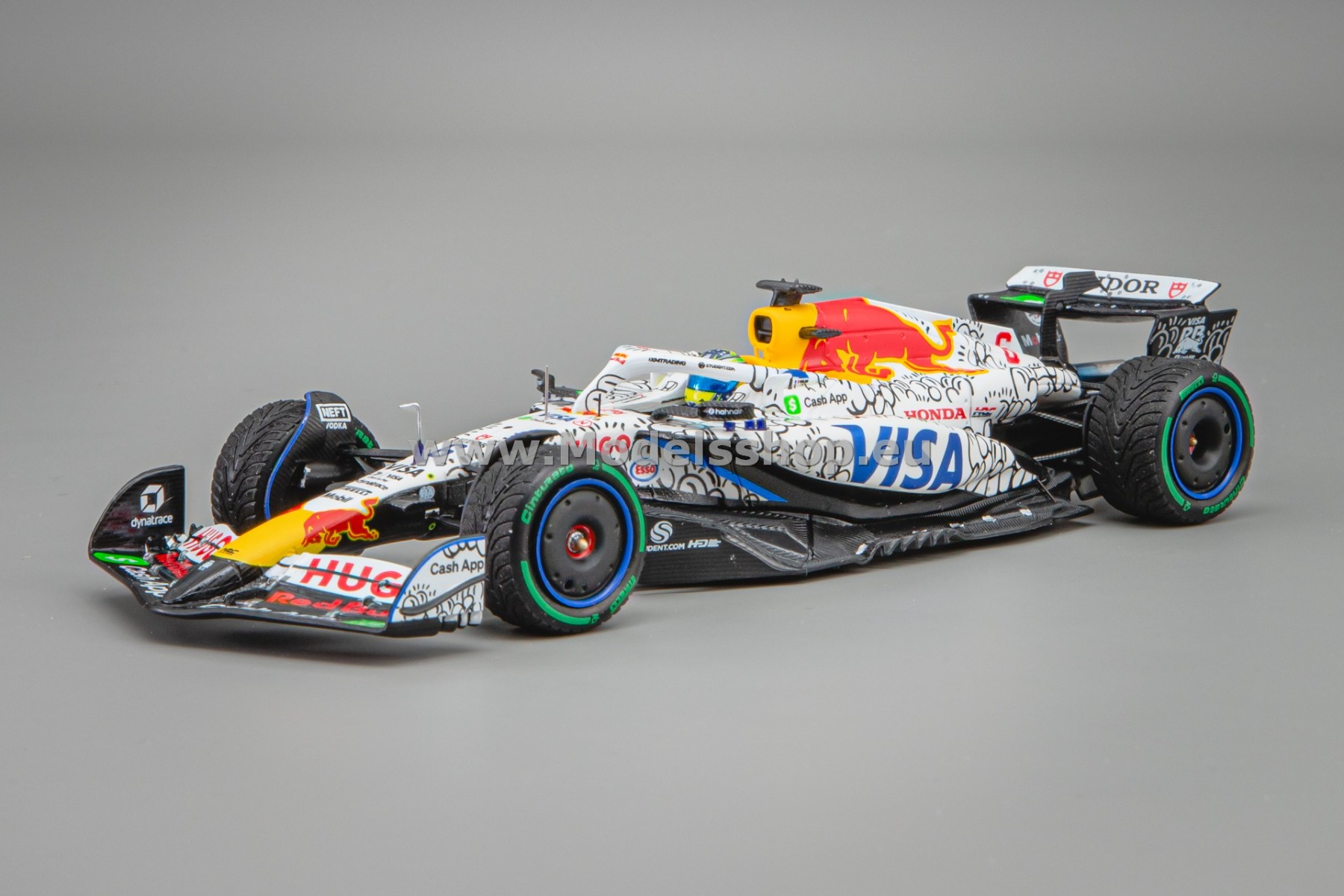 Spark S9599 Racing Bulls VCARB 02, F1 No.6 Visa Cash App Racing Bulls Formula One Team, Formula 1  British GP 2025, Isack Hadjar