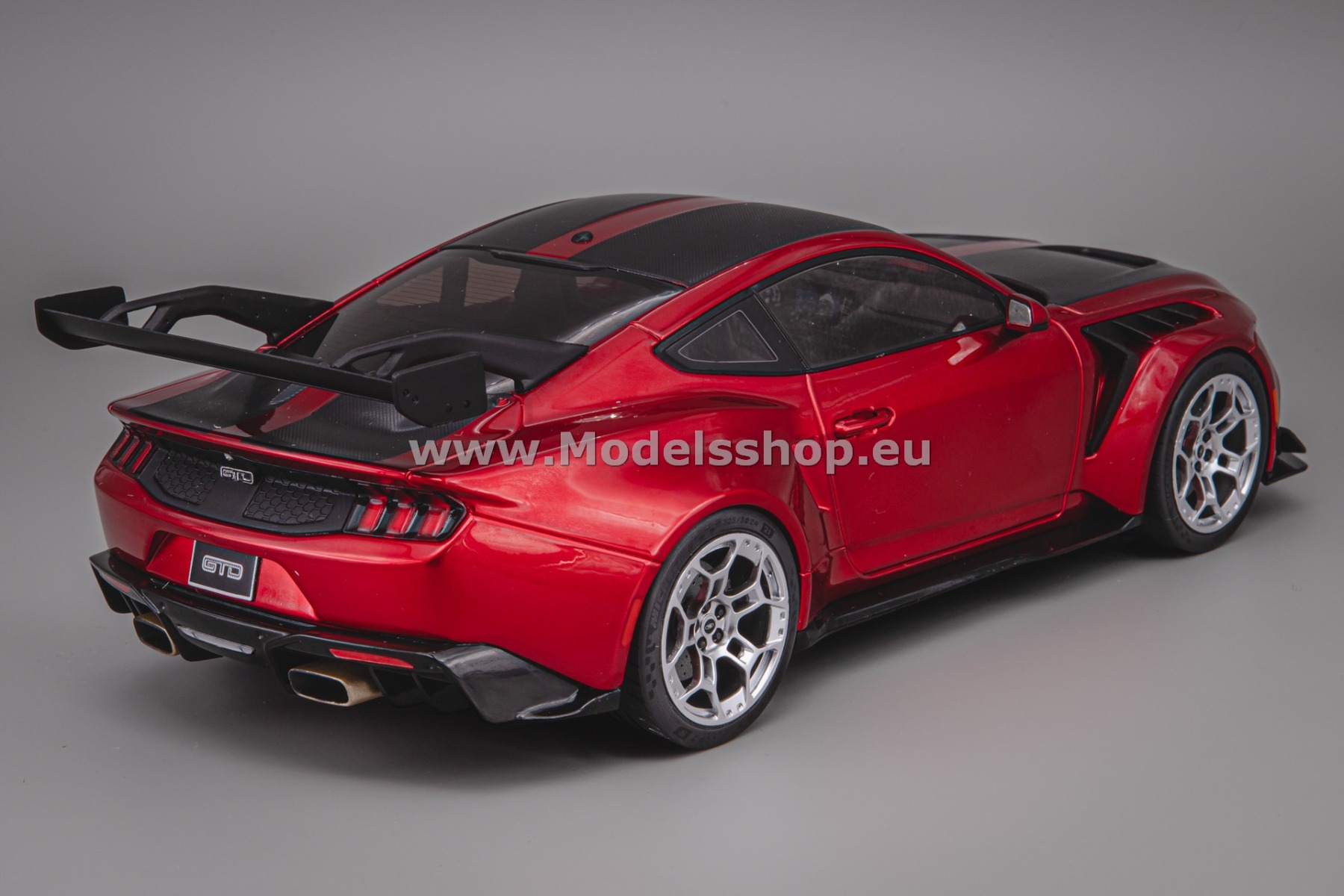 MCG18577 / IXOSPMCG18577 Ford Mustang GTD, 2025 /dark red metallic/
