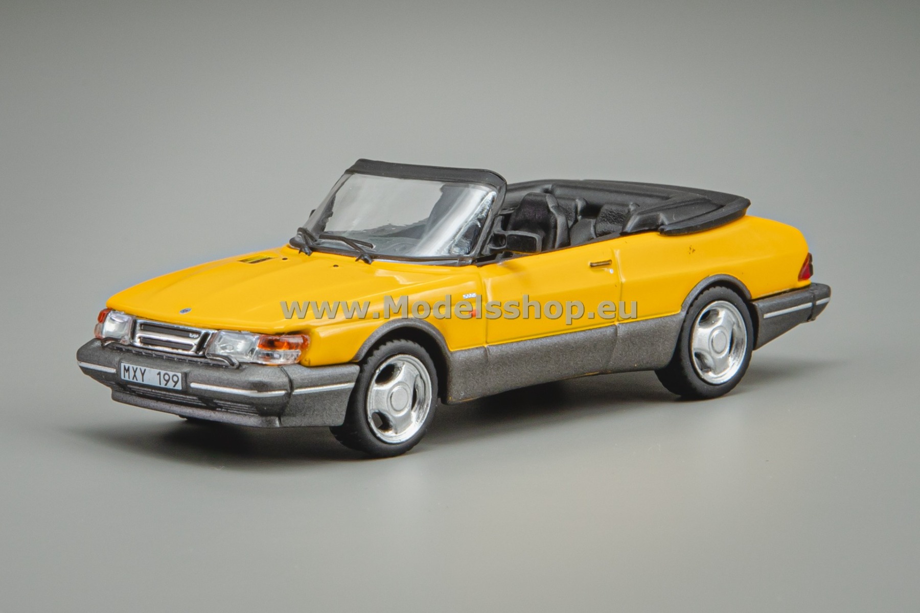 Tarmac Works Saab 900 Turbo Convertible /yellow/