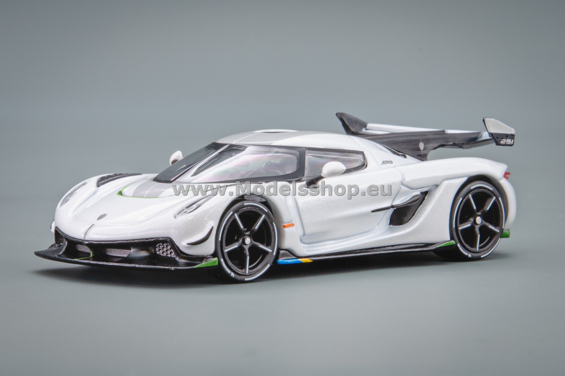 Tarmac Works Koenigsegg Jesko Attack /white/