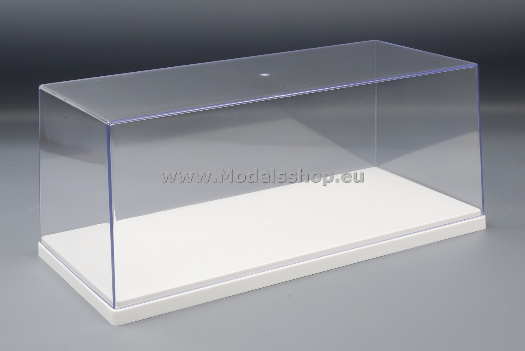 Display case / box for 1/24 model  (L/W/H in mm) 270 x 125 x 112. White base