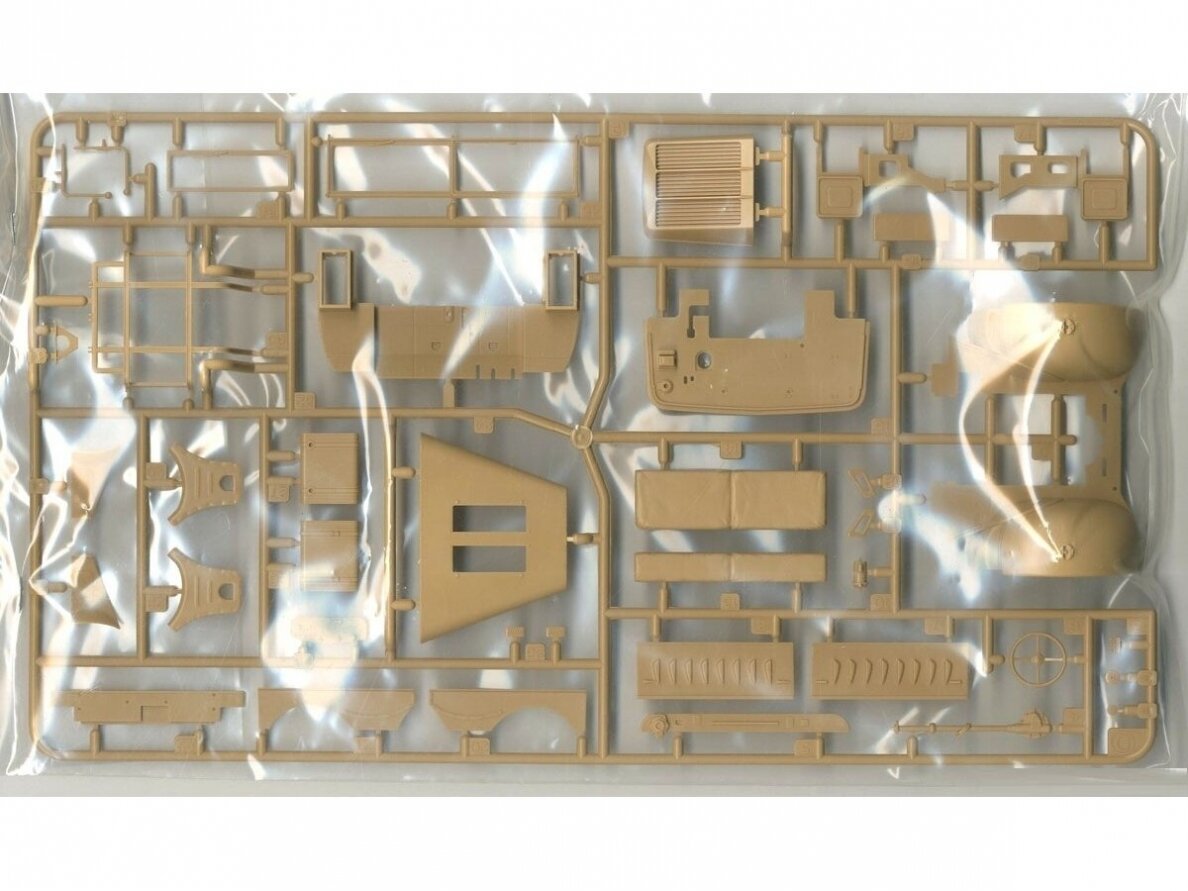 Tamiya TA35246 FAMO & Sd.Ah.116 Schwerer Zugkraftwagen 18t