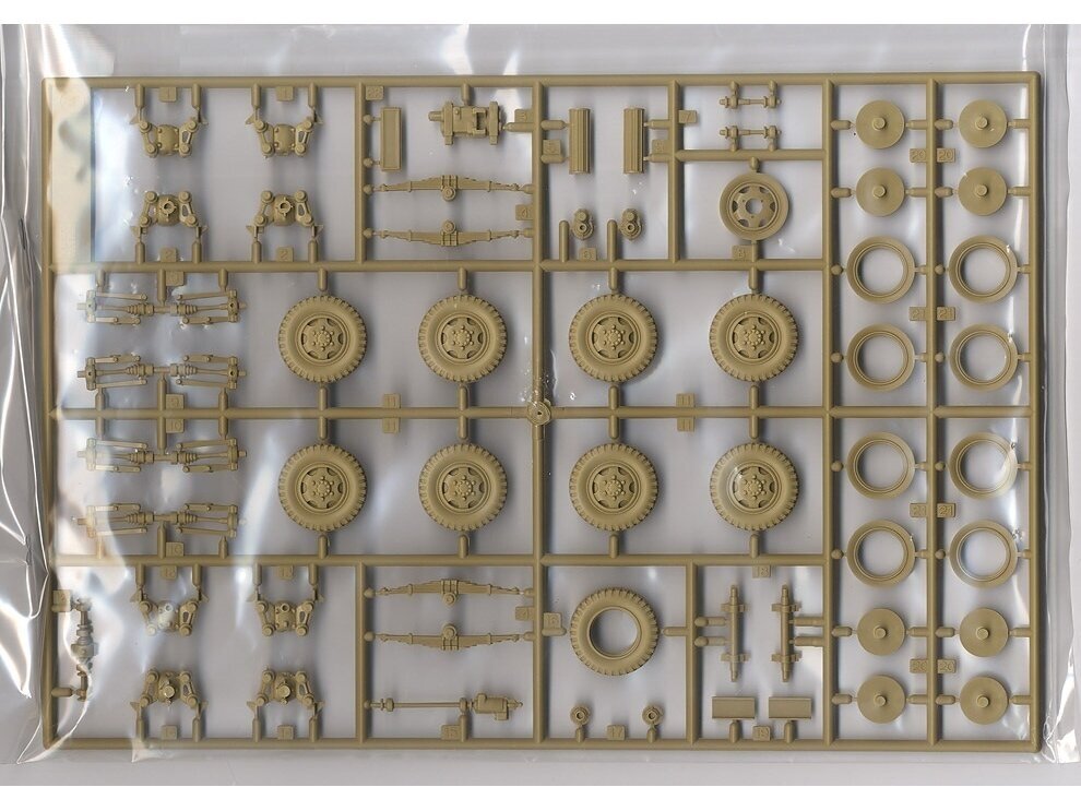 Tamiya TA35297 Sd.Kfz.232 Schwerer Panzerspähwagen 8-Rad