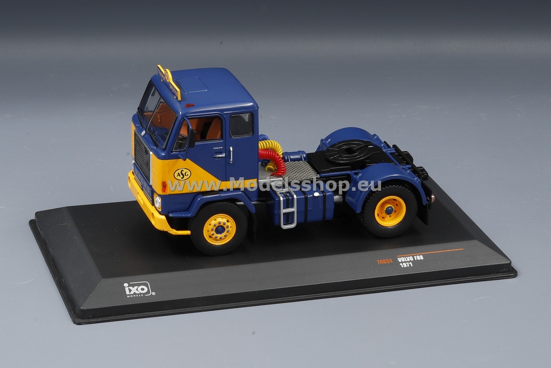 IXO TR034 Volvo F88 tractor truck, 1971, IXO TR034 Volvo F88 tractor truck, 1971,