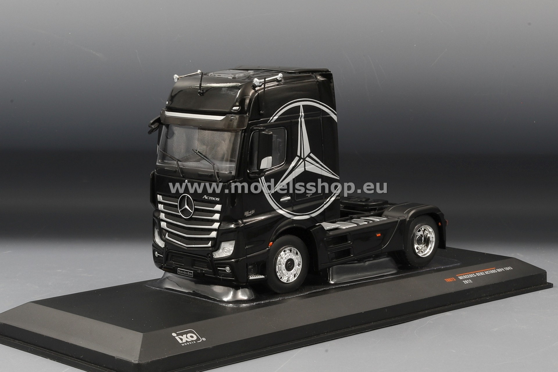 Mercedes-Benz Actros MP4 tractor truck, 2012 /black - decorated/