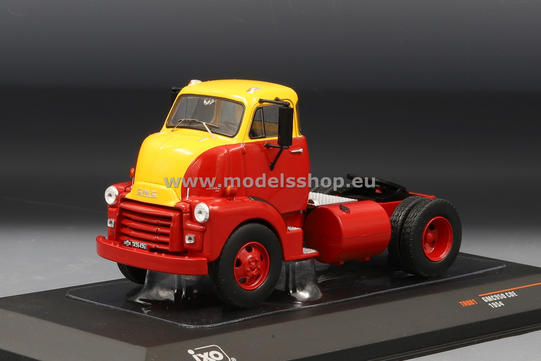 IXO TR081 GMC 950 COE tractor truck, 1954 /red-yellow/
