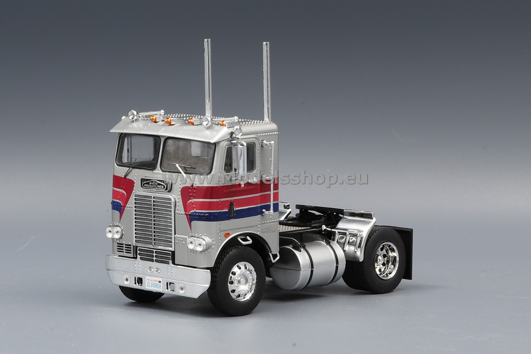 IXO TR084 Freightliner COE tractor truck, 1976 /silver -decorated/